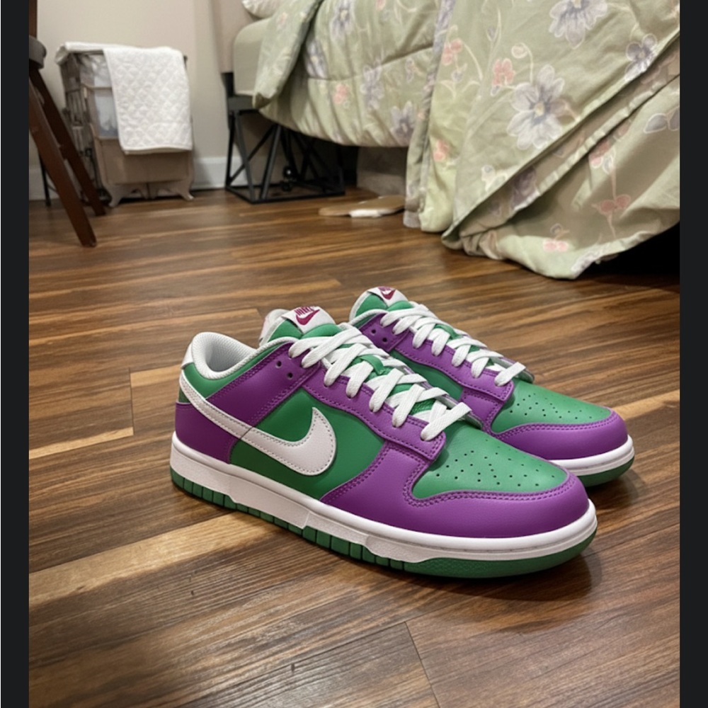 Nike Women's Sneakers in Purple and Green